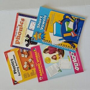 Phonics Book Set - 4 Books